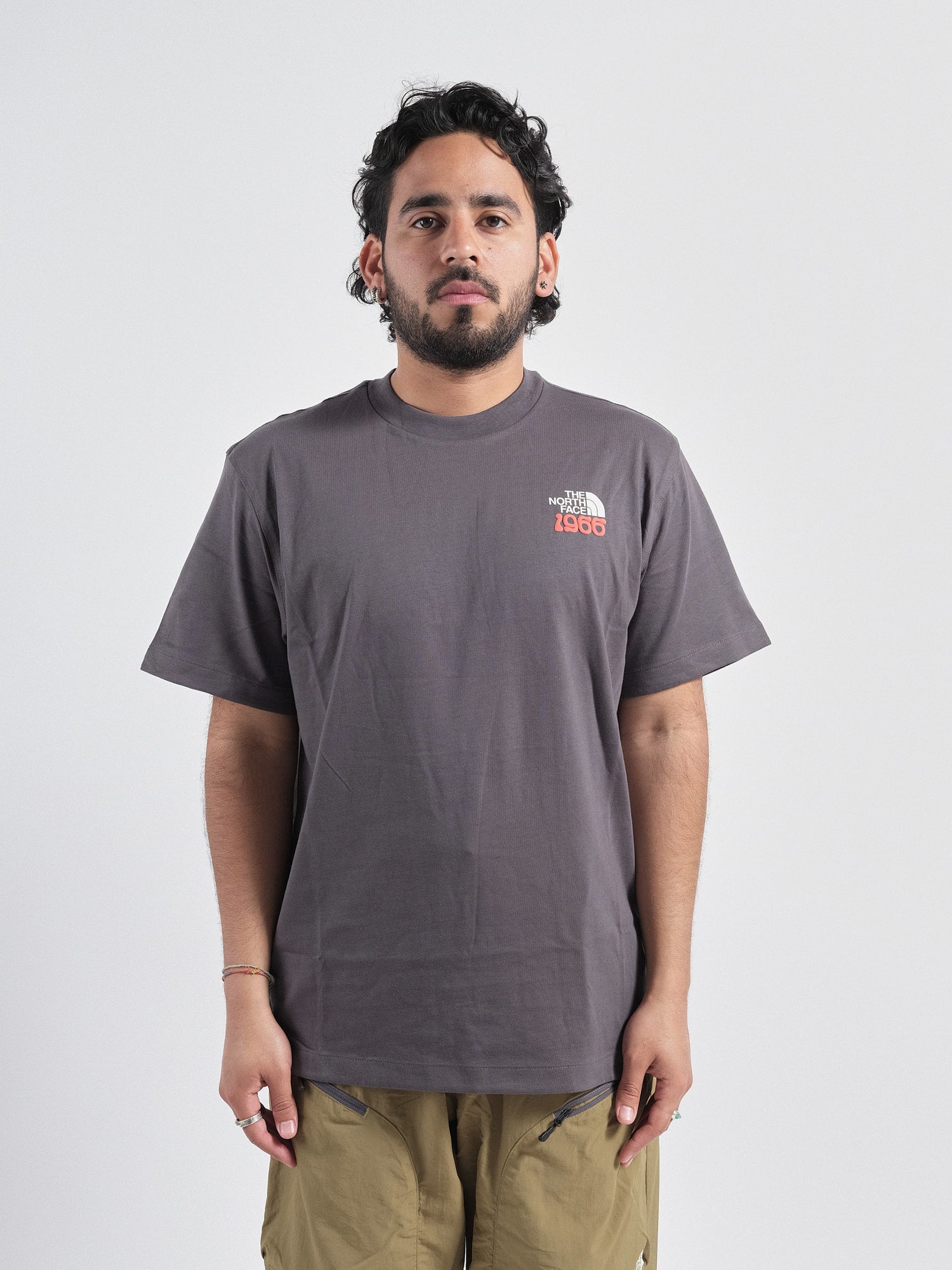 1966 Flora Relaxed Tee Anthracite