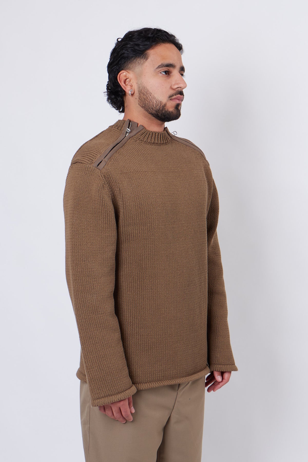 Shoulder Zip Knit Beige