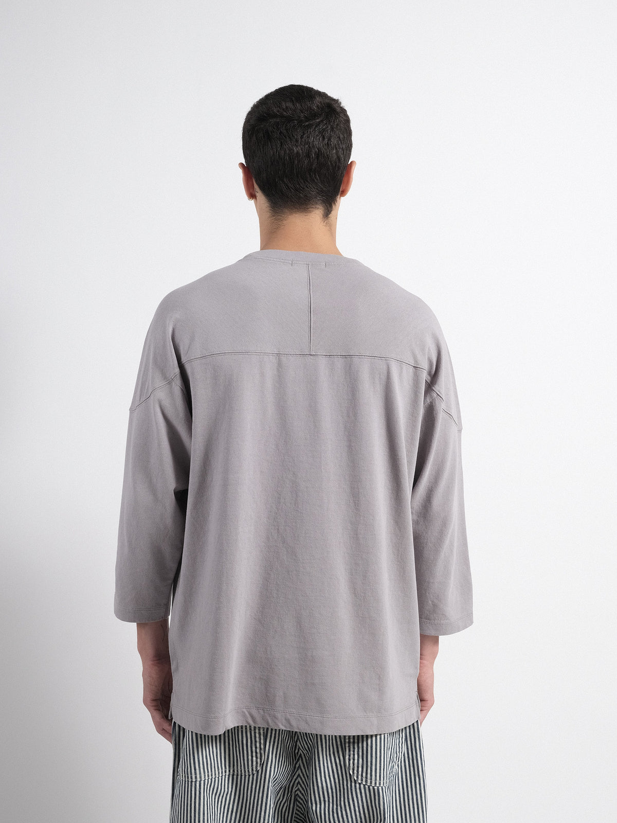 FOOTBALL TEE Grey