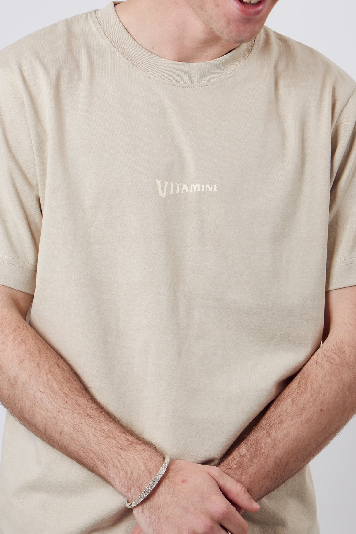 Logo Tee Vitamine Desert Dust