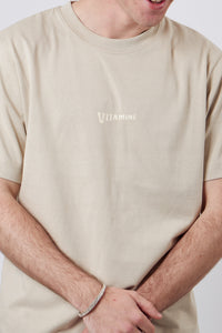 Logo Tee Vitamine Desert Dust